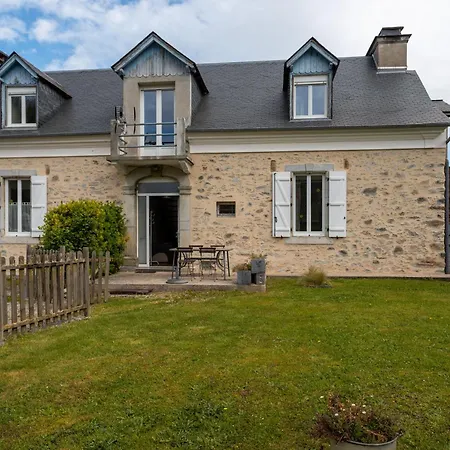 Tete Pres De Lourdes